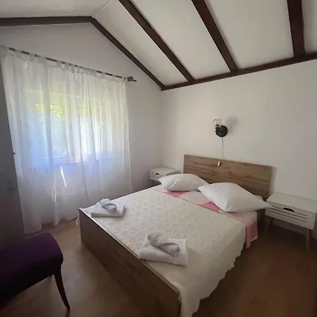 Feriehus House Ivko - Korcula